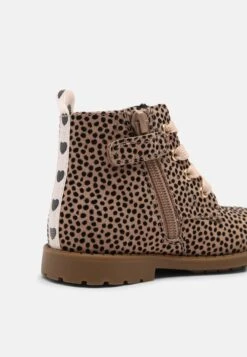 Friboo Stivaletti Stringati - Pink -Negozio online Friboo Italia f423694e1b78439f94ce3aca9589a8bc